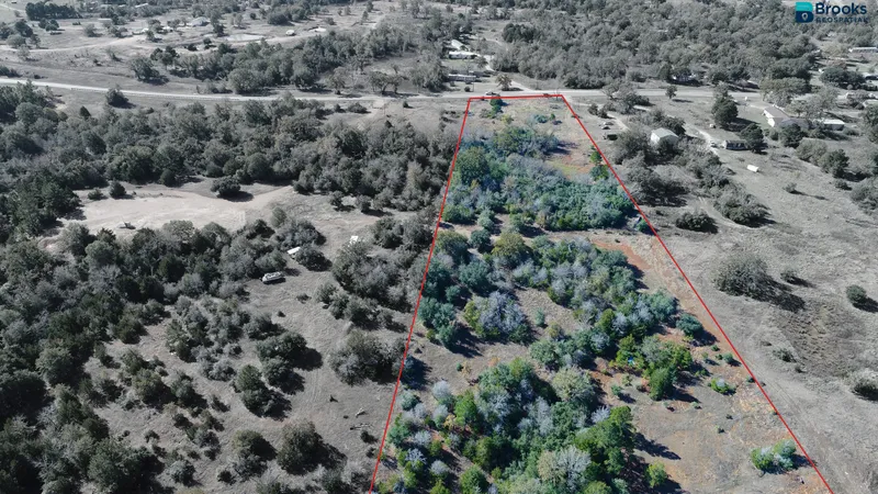 Property overview with an illustrative boundary overlay